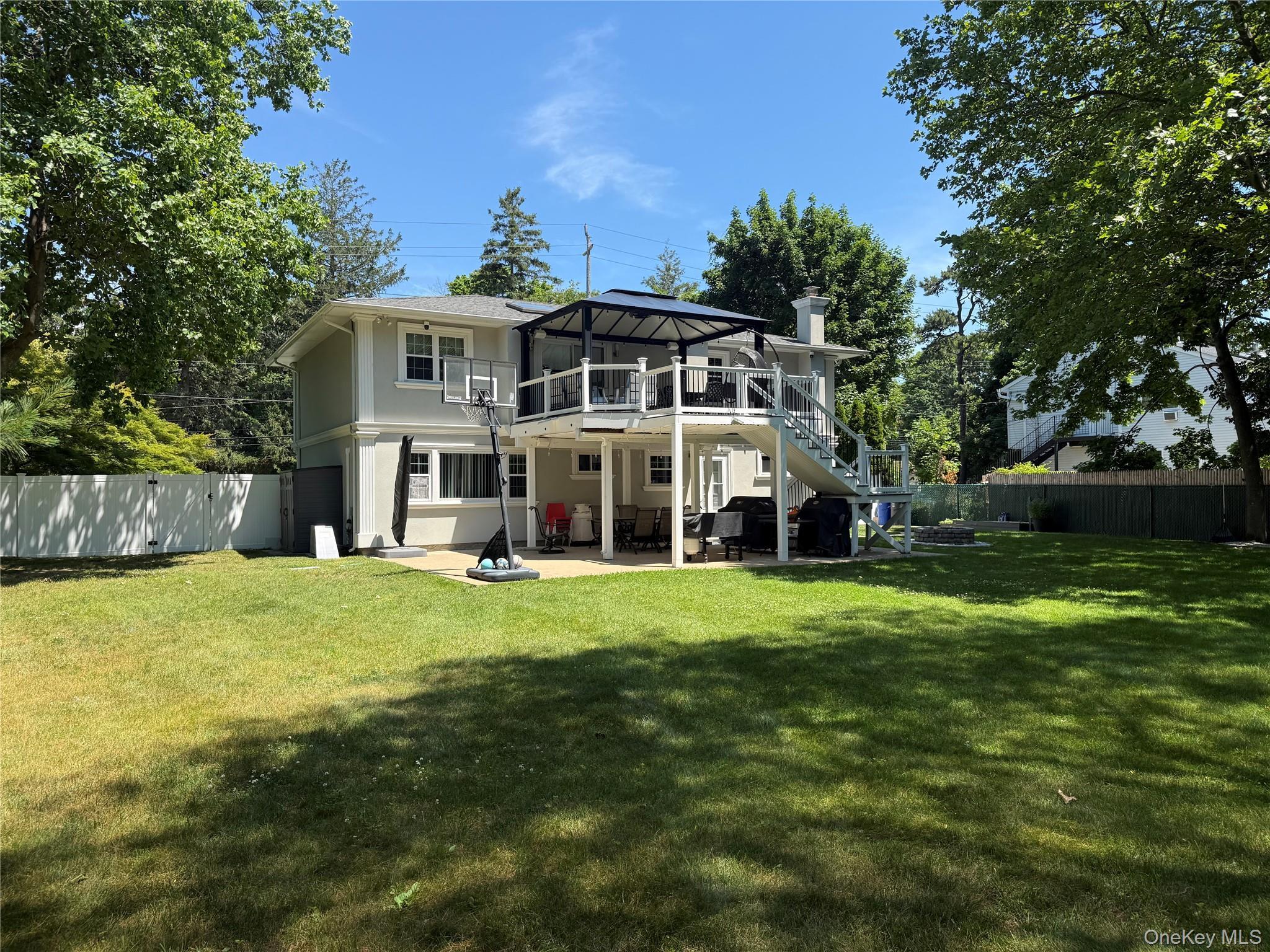 Single Family Church Street Suffolk County, NY 11716, MLS-1018842-40