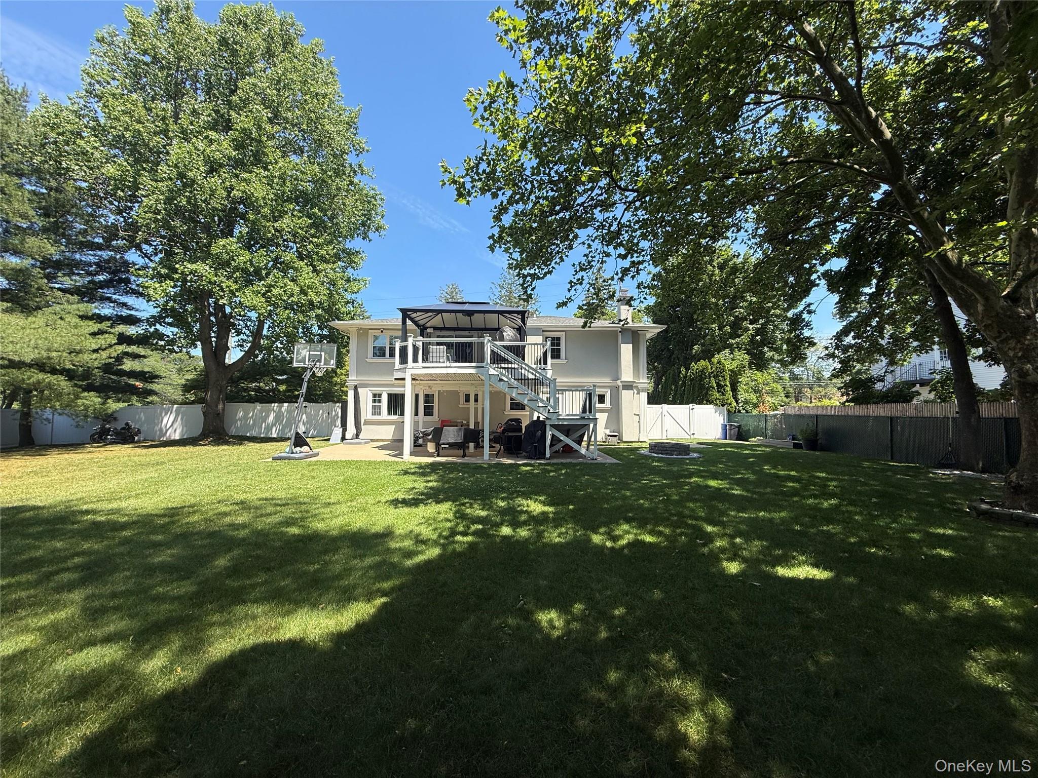 Single Family Church Street Suffolk County, NY 11716, MLS-1018842-41