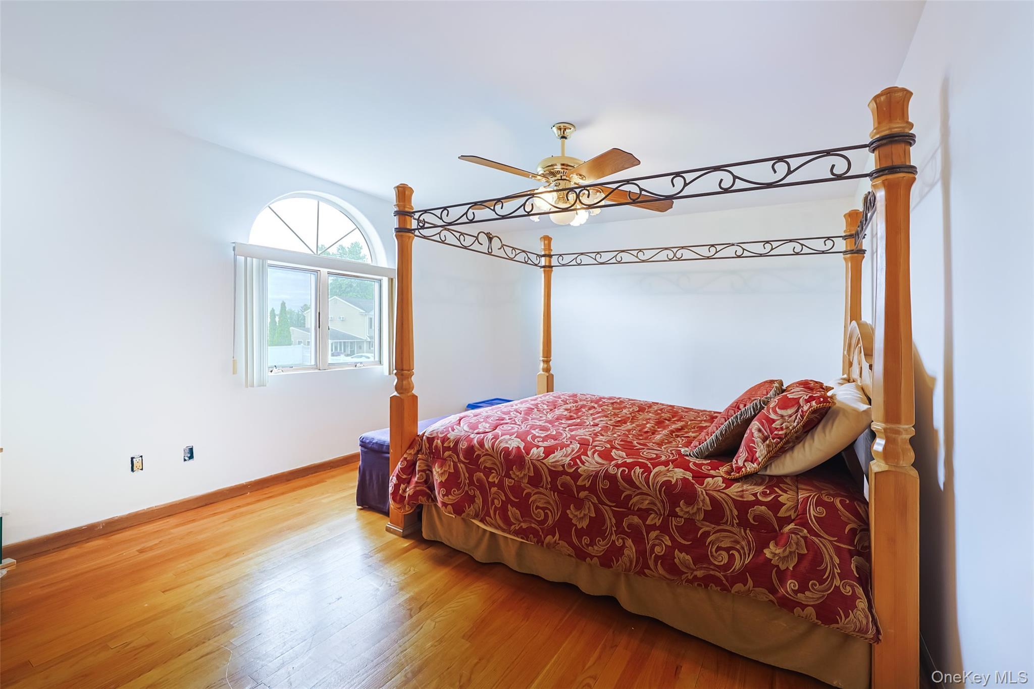 Single Family Constellation Road  Nassau County, NY 11756, MLS-1018872-14