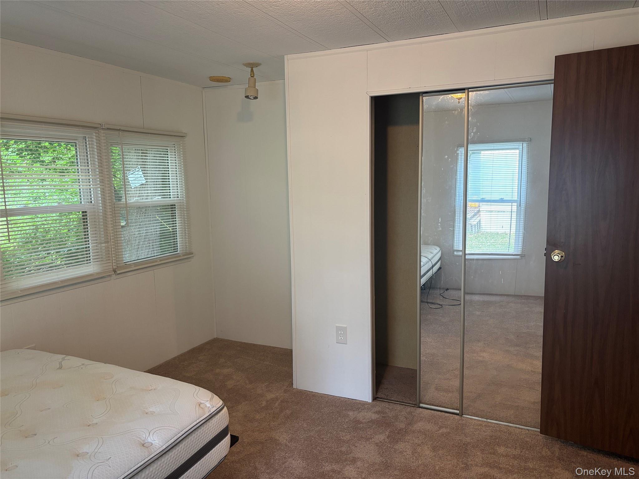 Single Family West Lane Suffolk County, NY 11901, MLS-1018919-20