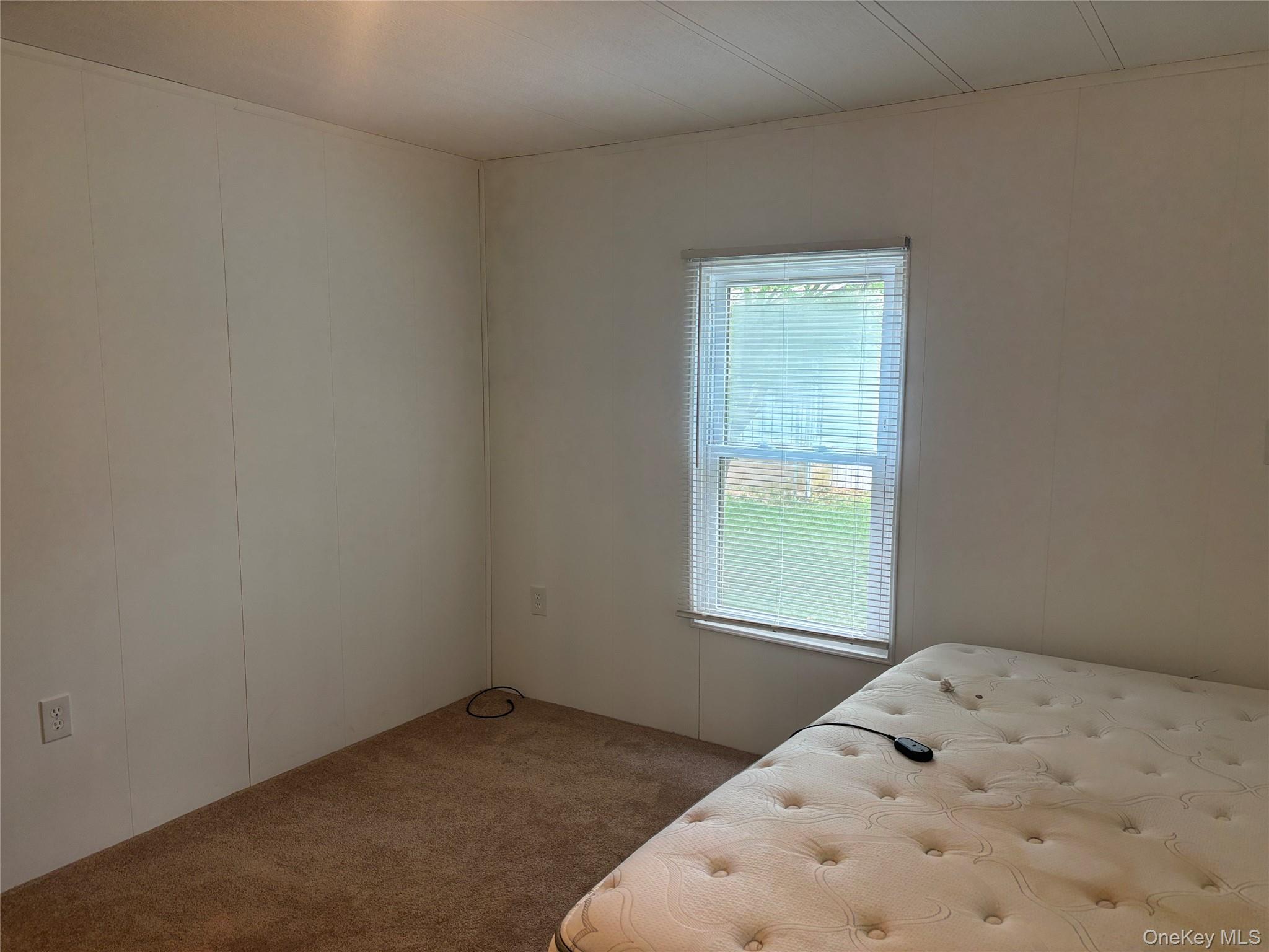 Single Family West Lane Suffolk County, NY 11901, MLS-1018919-21