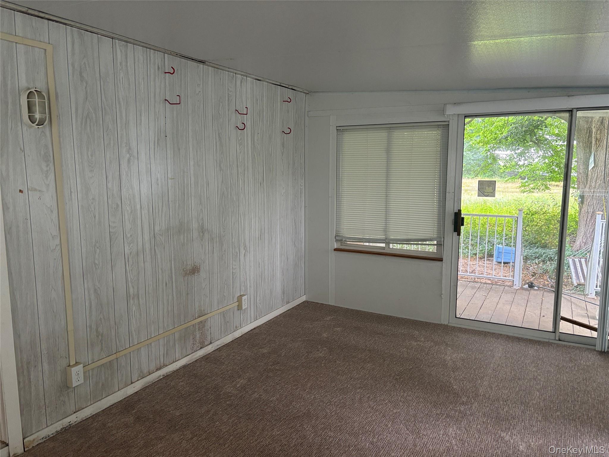 Single Family West Lane Suffolk County, NY 11901, MLS-1018919-25