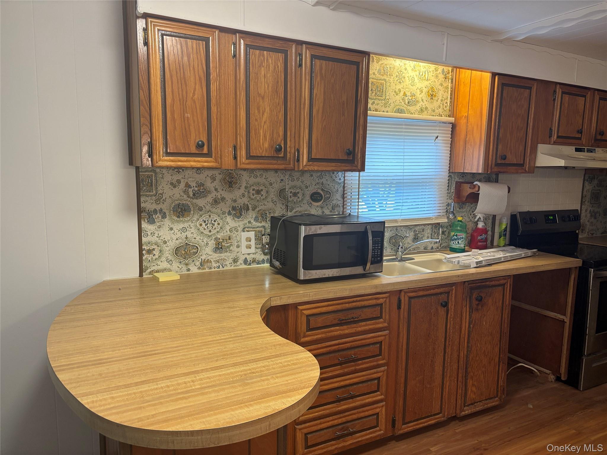 Single Family West Lane Suffolk County, NY 11901, MLS-1018919-26