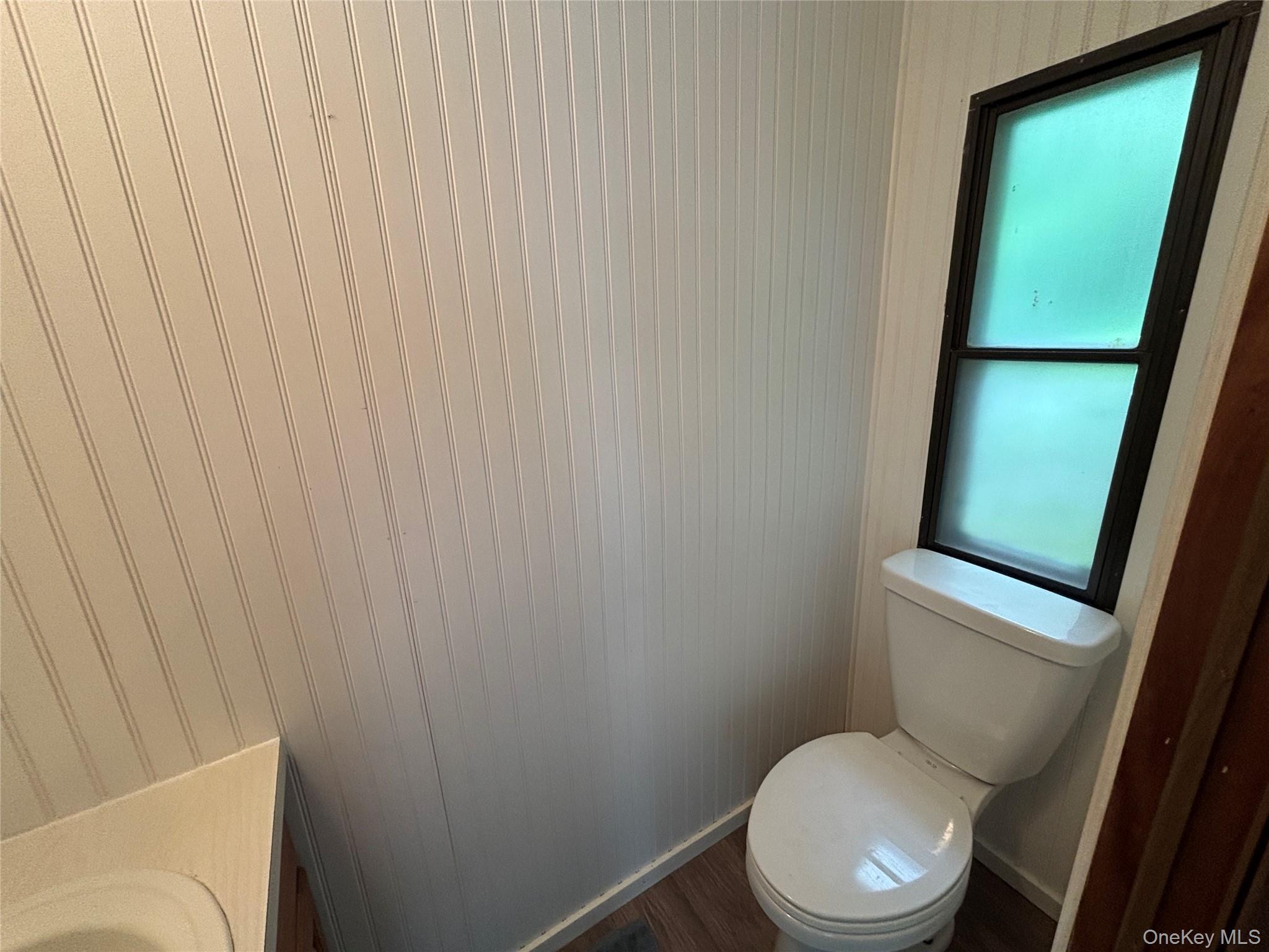 Single Family West Lane Suffolk County, NY 11901, MLS-1018919-30