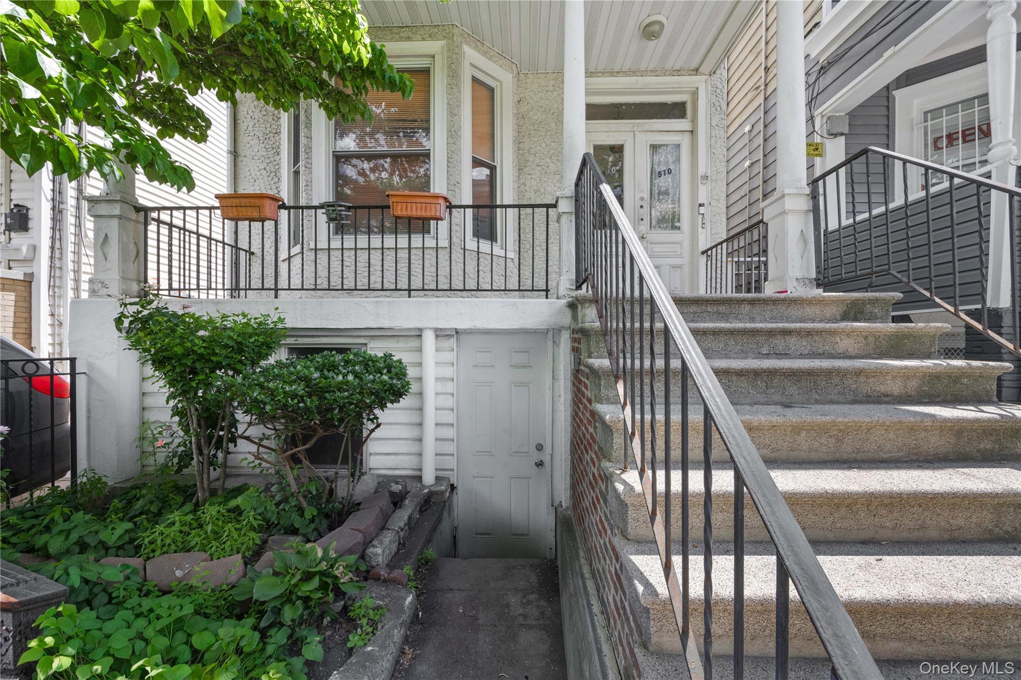 Single Family Morrispark Bronx, NY 10462, MLS-1018926-3