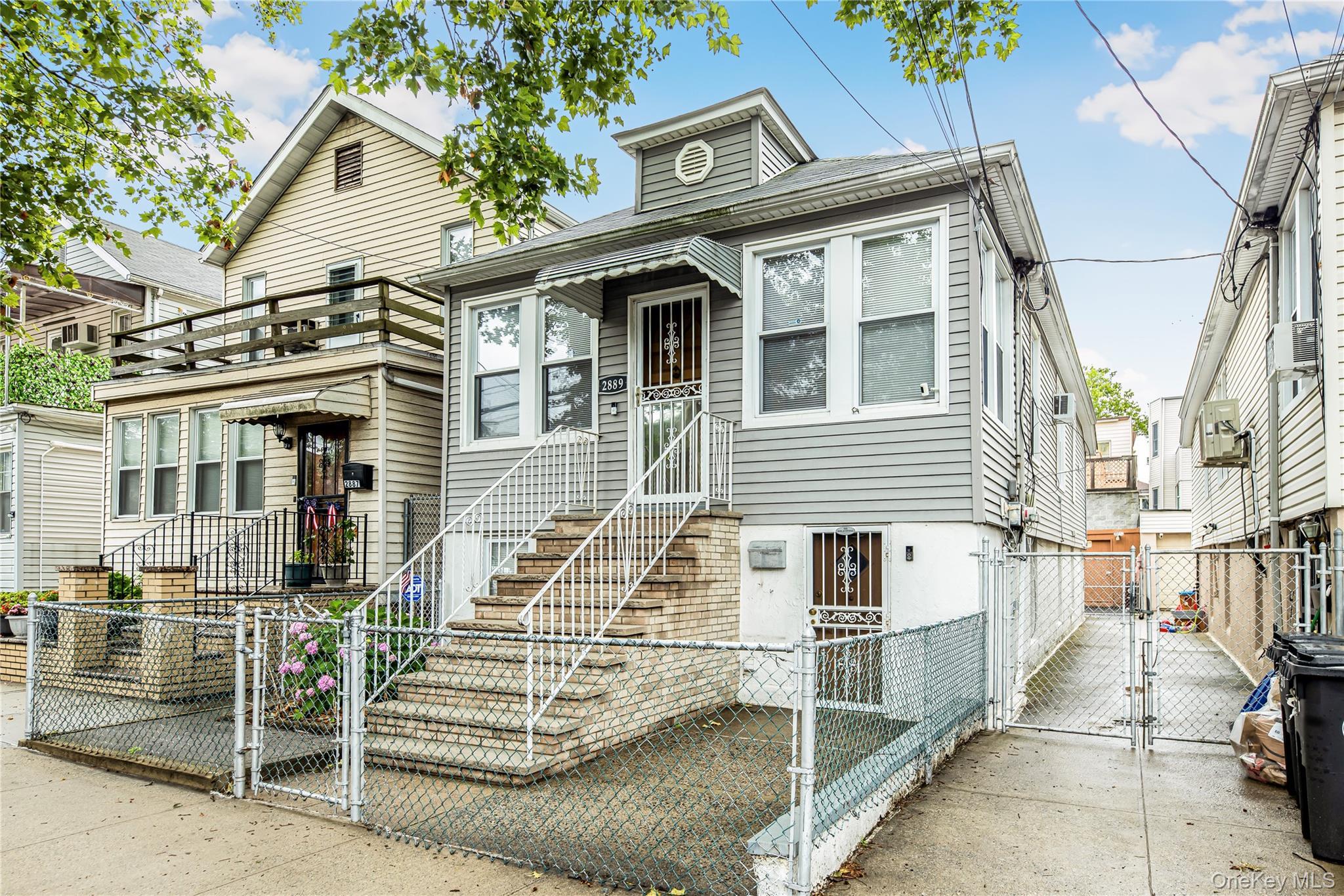 Single Family Zulette Avenue Bronx, NY 10461, MLS-1018949-2