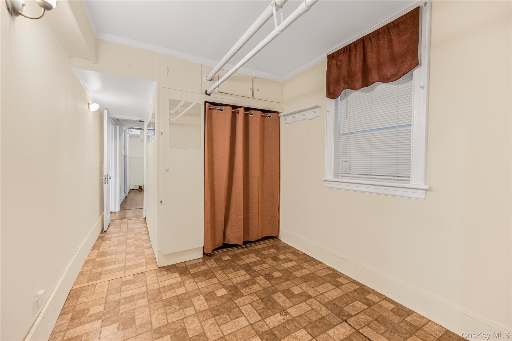 Single Family Zulette Avenue Bronx, NY 10461, MLS-1018949-20