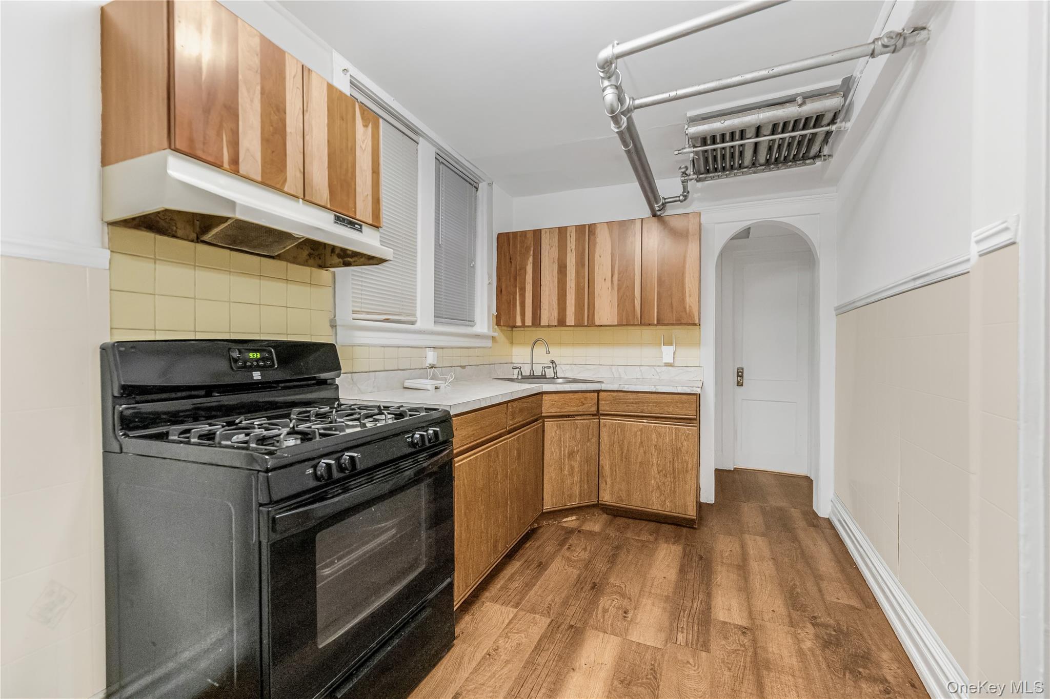 Single Family Zulette Avenue Bronx, NY 10461, MLS-1018949-24