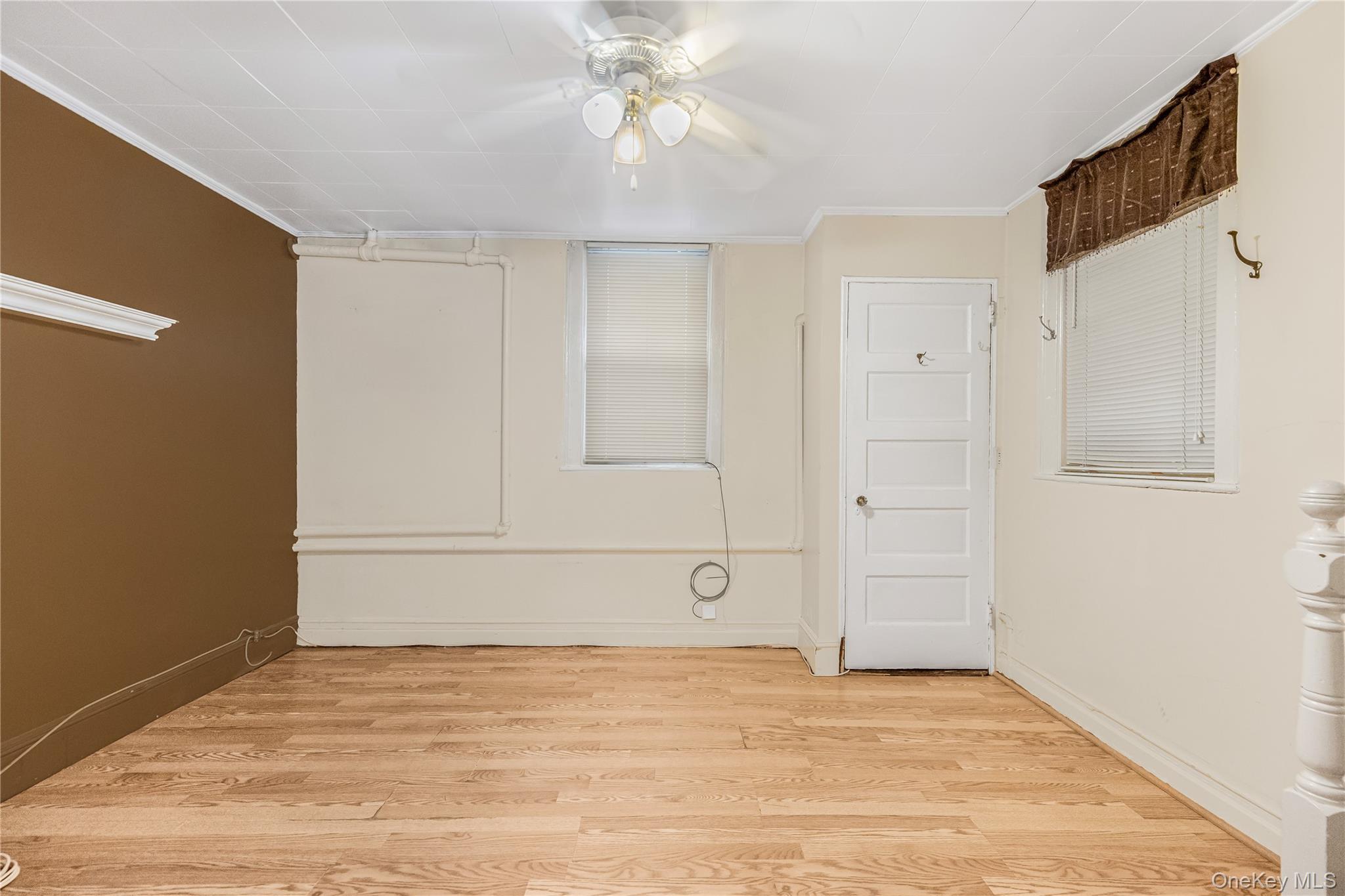 Single Family Zulette Avenue Bronx, NY 10461, MLS-1018949-25