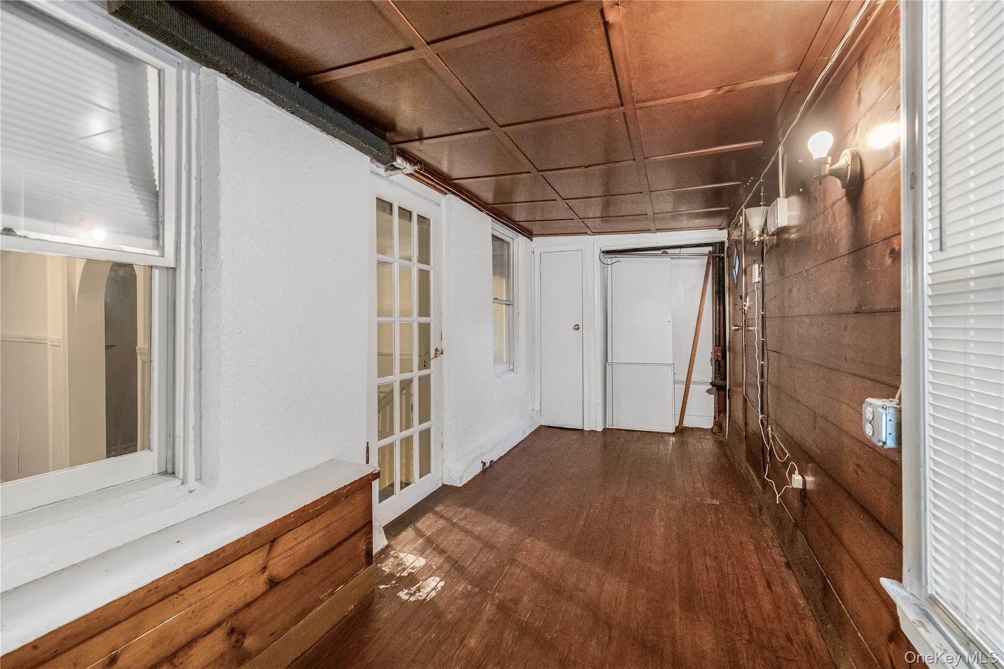 Single Family Zulette Avenue Bronx, NY 10461, MLS-1018949-28