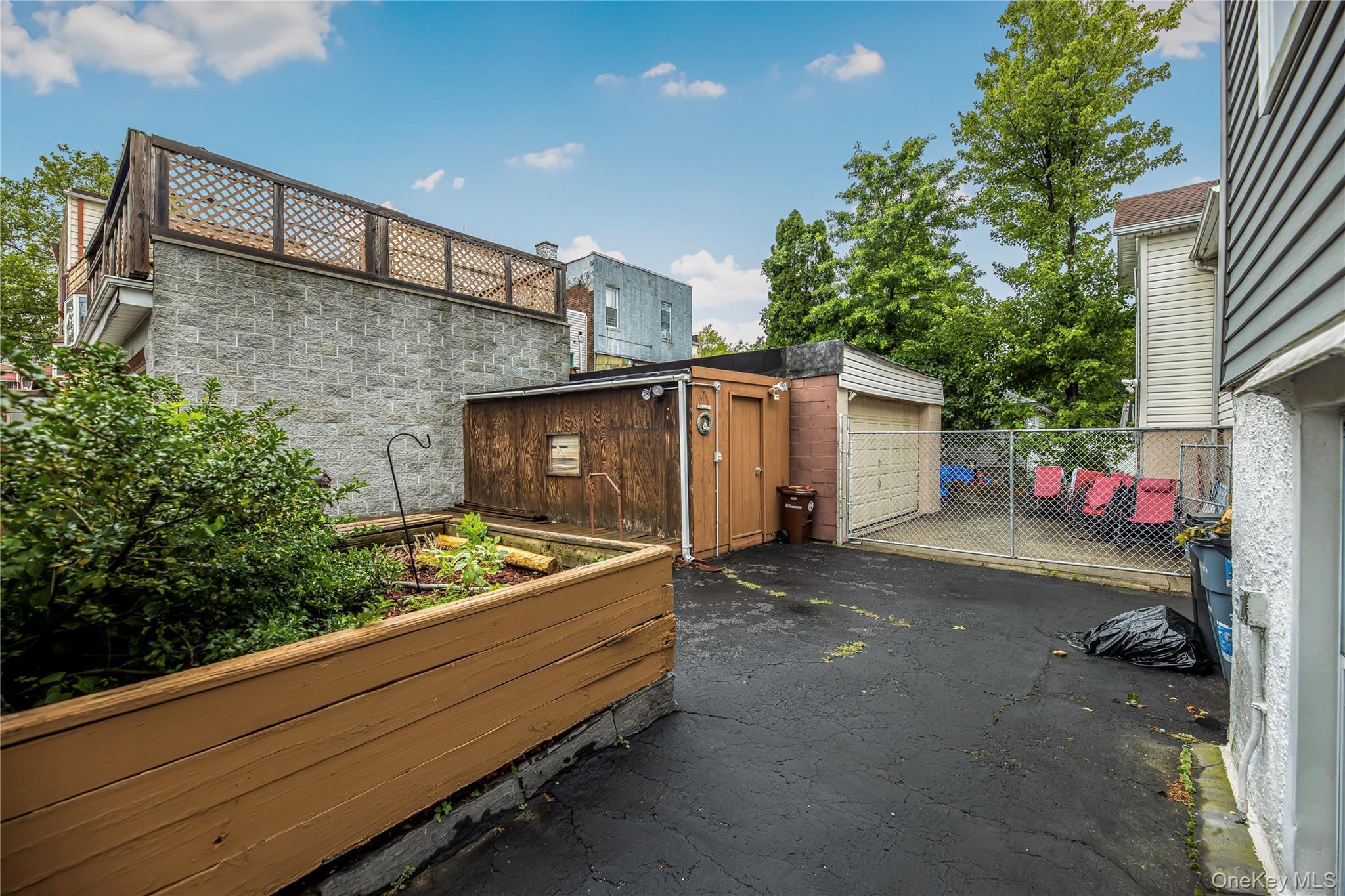 Single Family Zulette Avenue Bronx, NY 10461, MLS-1018949-31