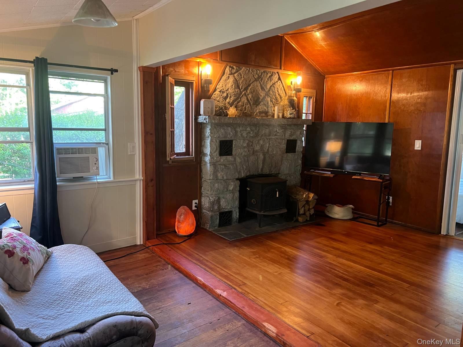 Single Family E Thompson Place Sullivan County, NY 12778, MLS-1018951-31