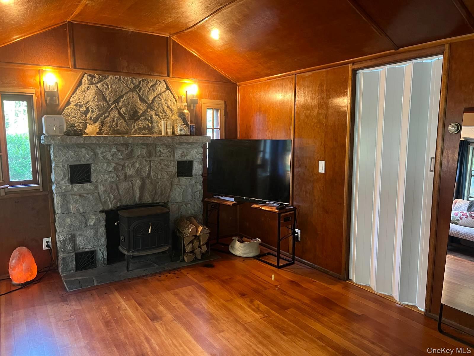Single Family E Thompson Place Sullivan County, NY 12778, MLS-1018951-33