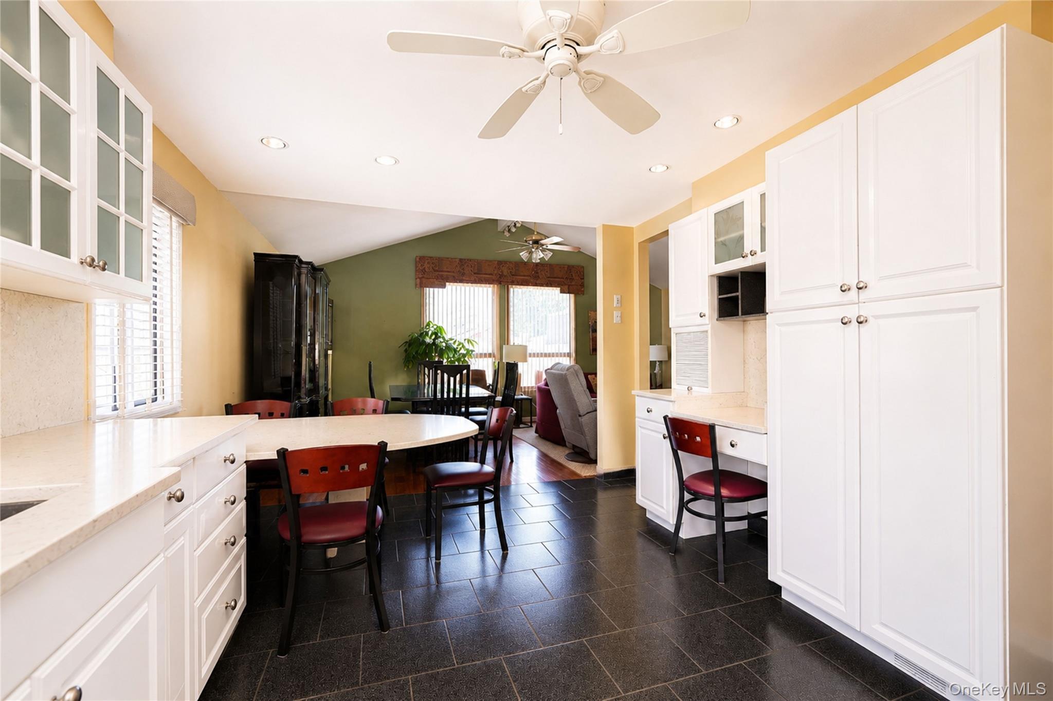 Single Family Stanley Circle Staten Island, NY 10308, MLS-1018962-14