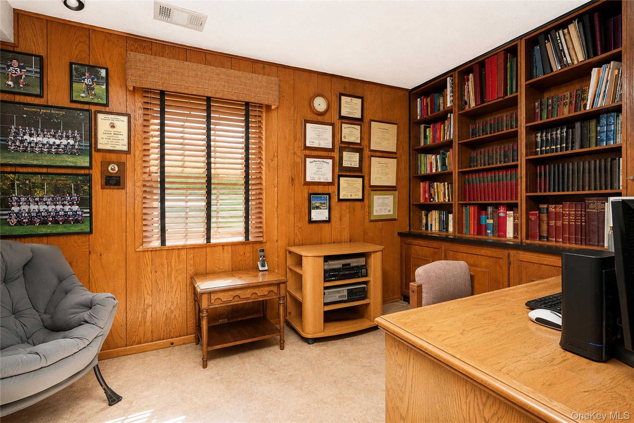 Single Family Stanley Circle Staten Island, NY 10308, MLS-1018962-25