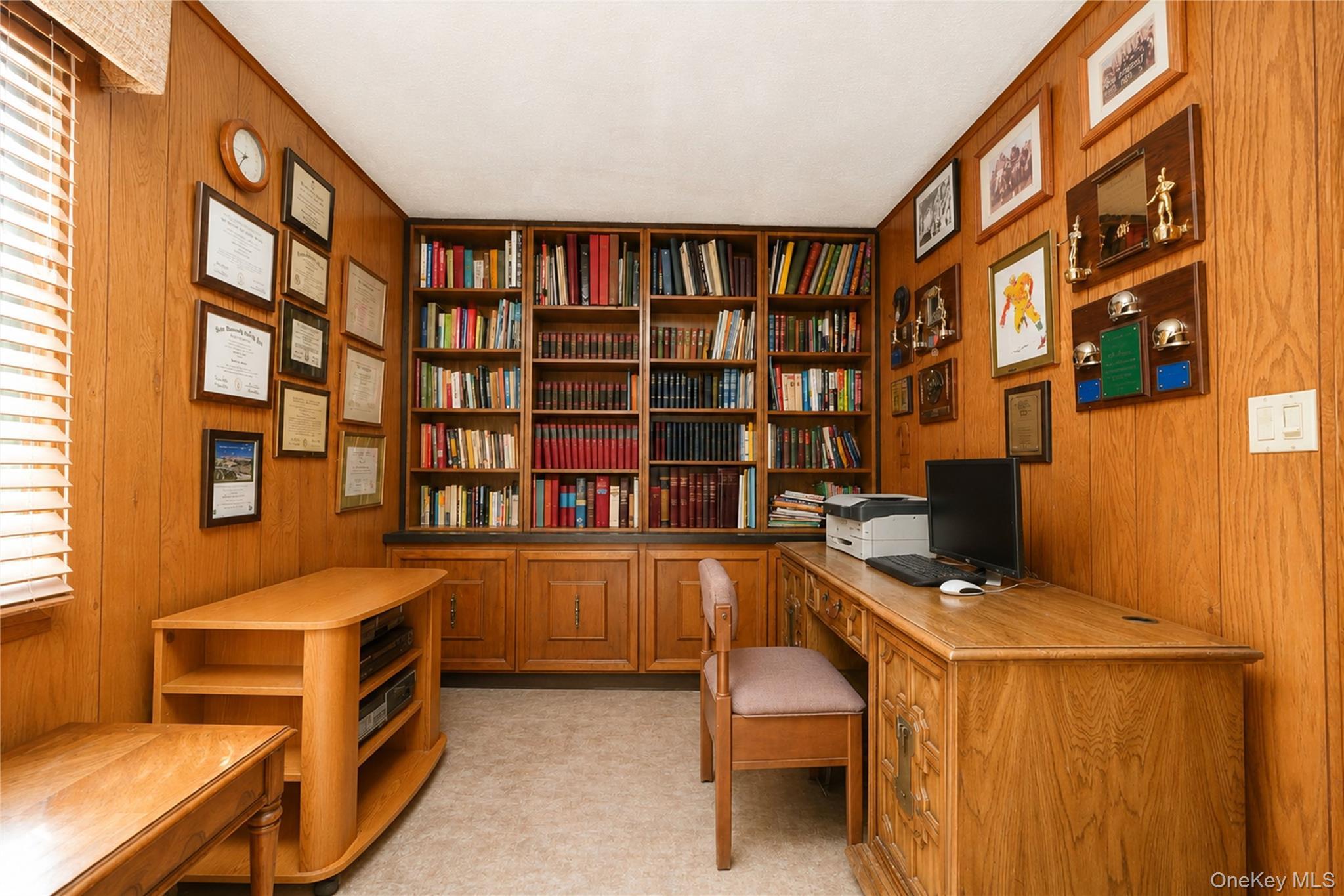 Single Family Stanley Circle Staten Island, NY 10308, MLS-1018962-26