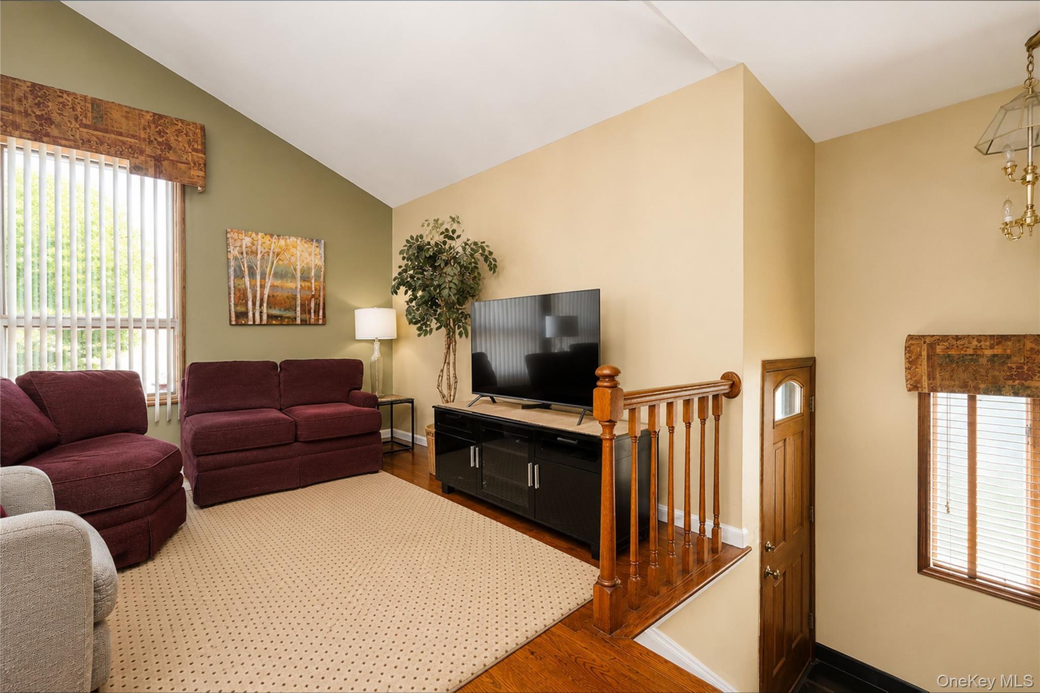 Single Family Stanley Circle Staten Island, NY 10308, MLS-1018962-5