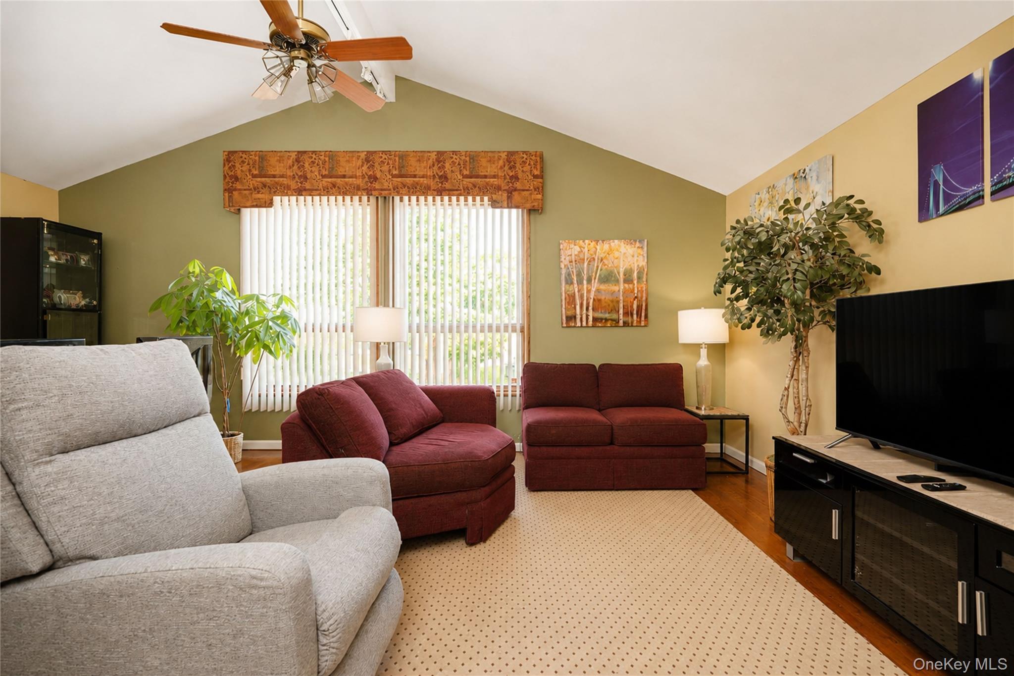 Single Family Stanley Circle Staten Island, NY 10308, MLS-1018962-6