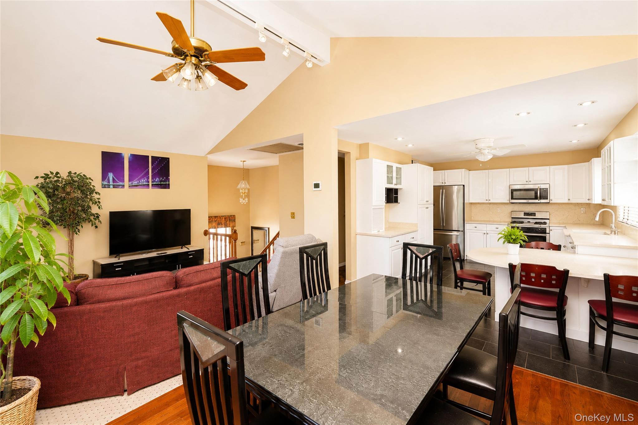 Single Family Stanley Circle Staten Island, NY 10308, MLS-1018962-9
