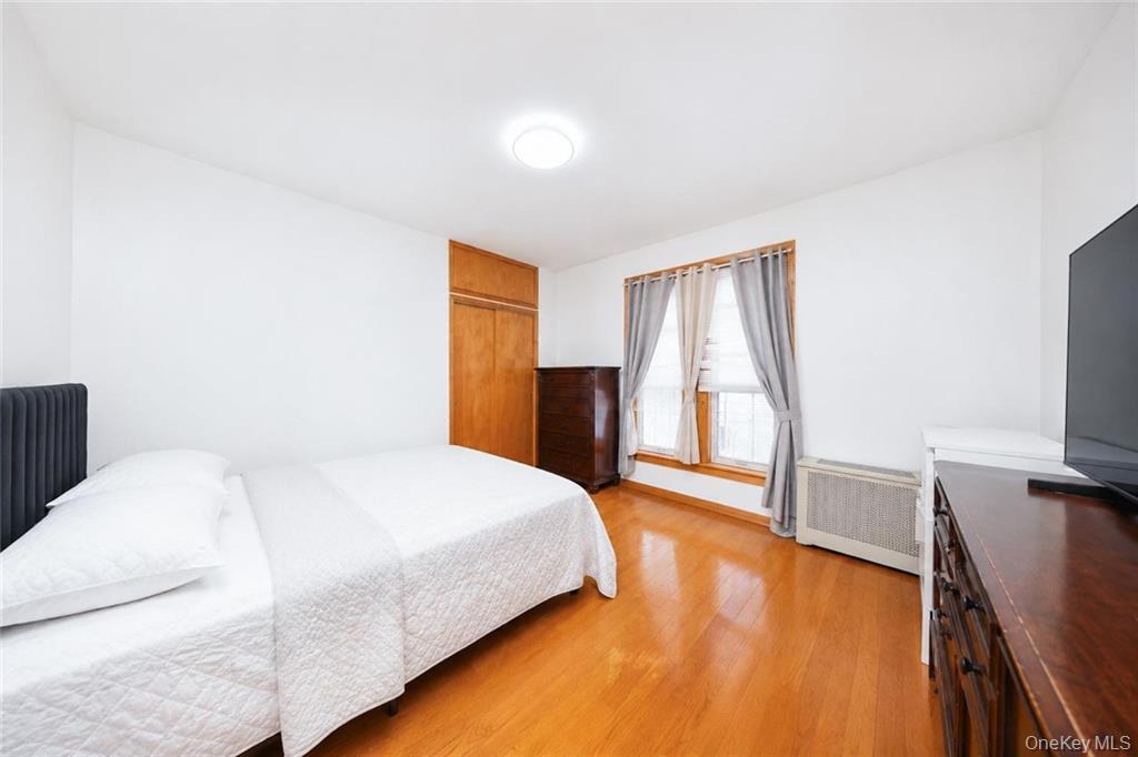 Single Family E 22nd Street Brooklyn, NY 11229, MLS-1018999-18