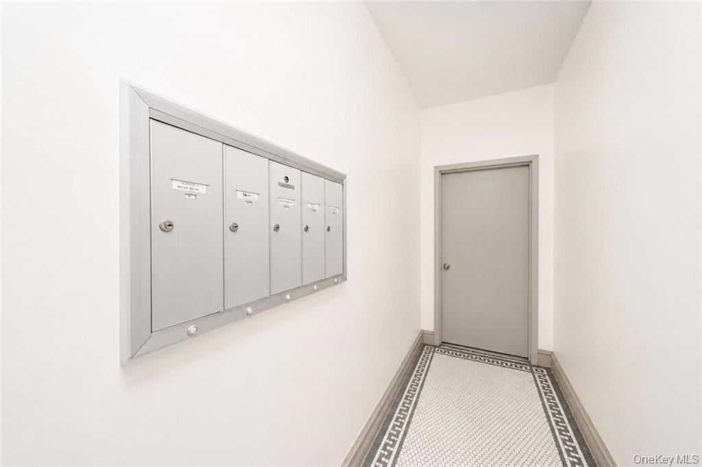 Single Family E 22nd Street Brooklyn, NY 11229, MLS-1018999-34