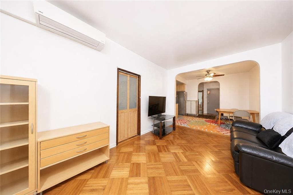 Single Family E 22nd Street Brooklyn, NY 11229, MLS-1018999-6