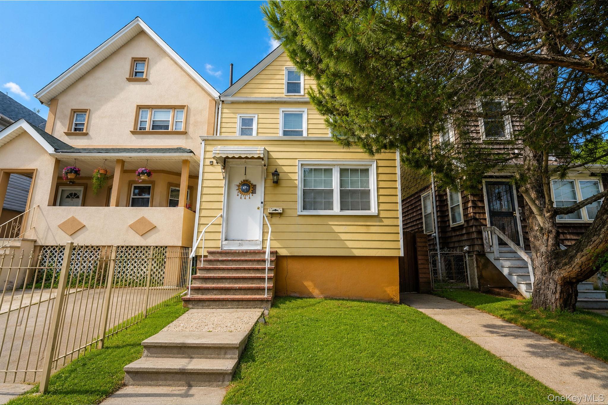 Single Family Simonson Place Staten Island, NY 10302, MLS-1019035-2