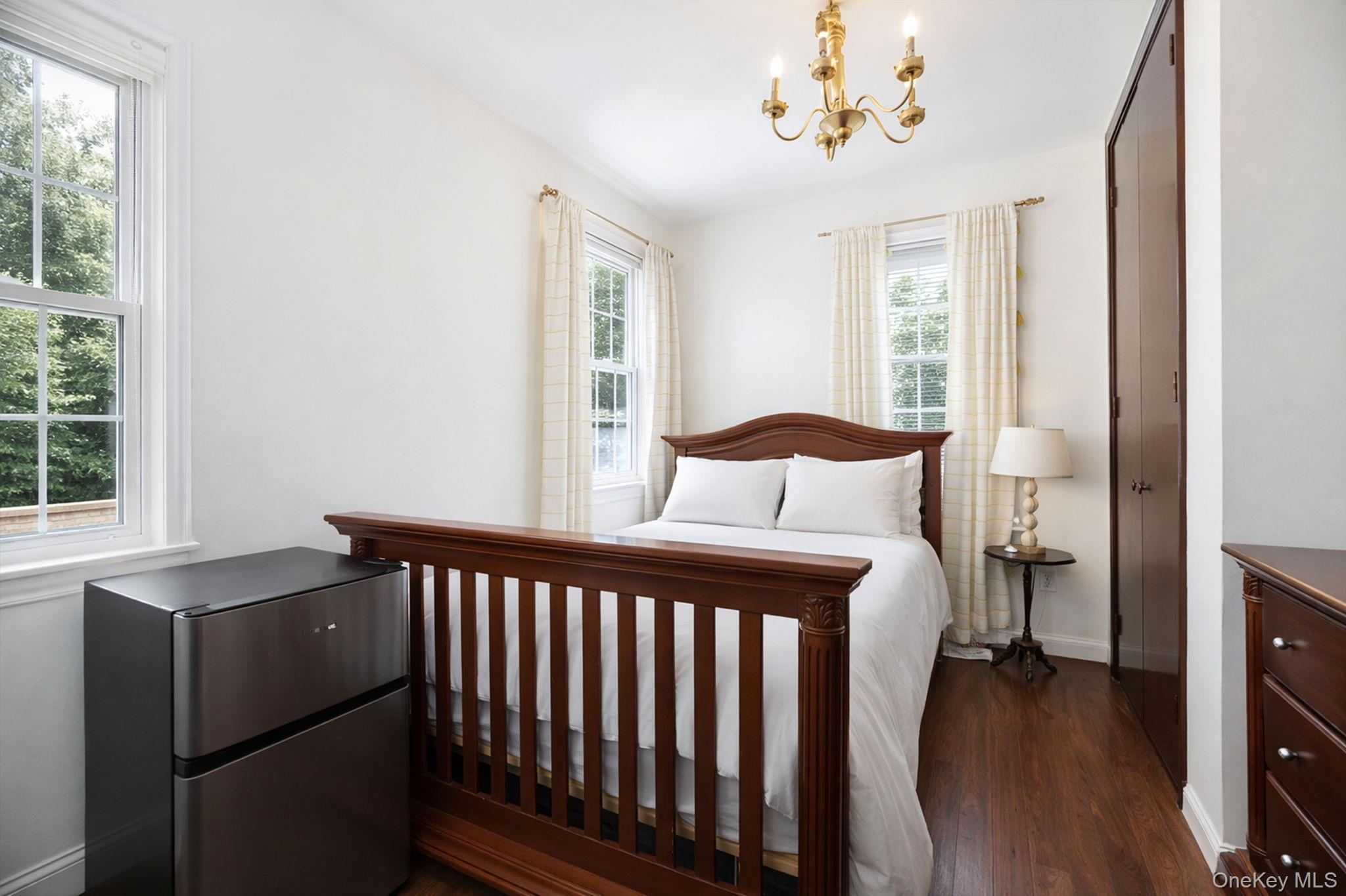Single Family Simonson Place Staten Island, NY 10302, MLS-1019035-21