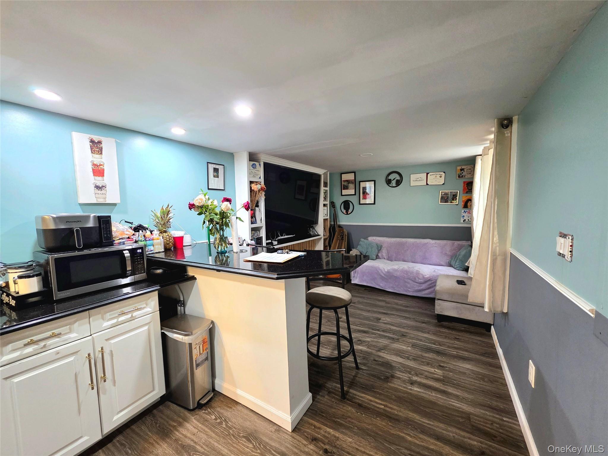 Single Family Pleasant  Suffolk County, NY 11763, MLS-1019039-8