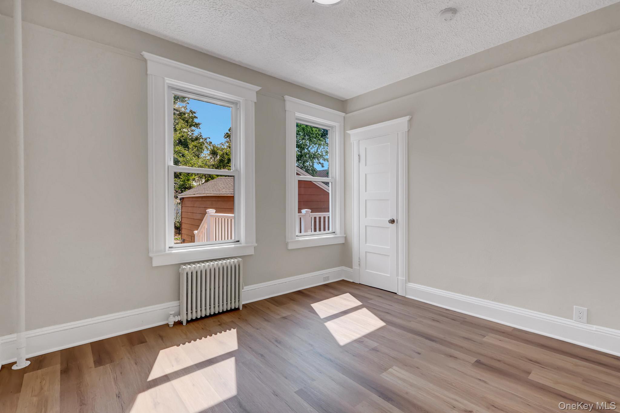 Single Family Columbia Street Nassau County, NY 11735, MLS-1019049-14