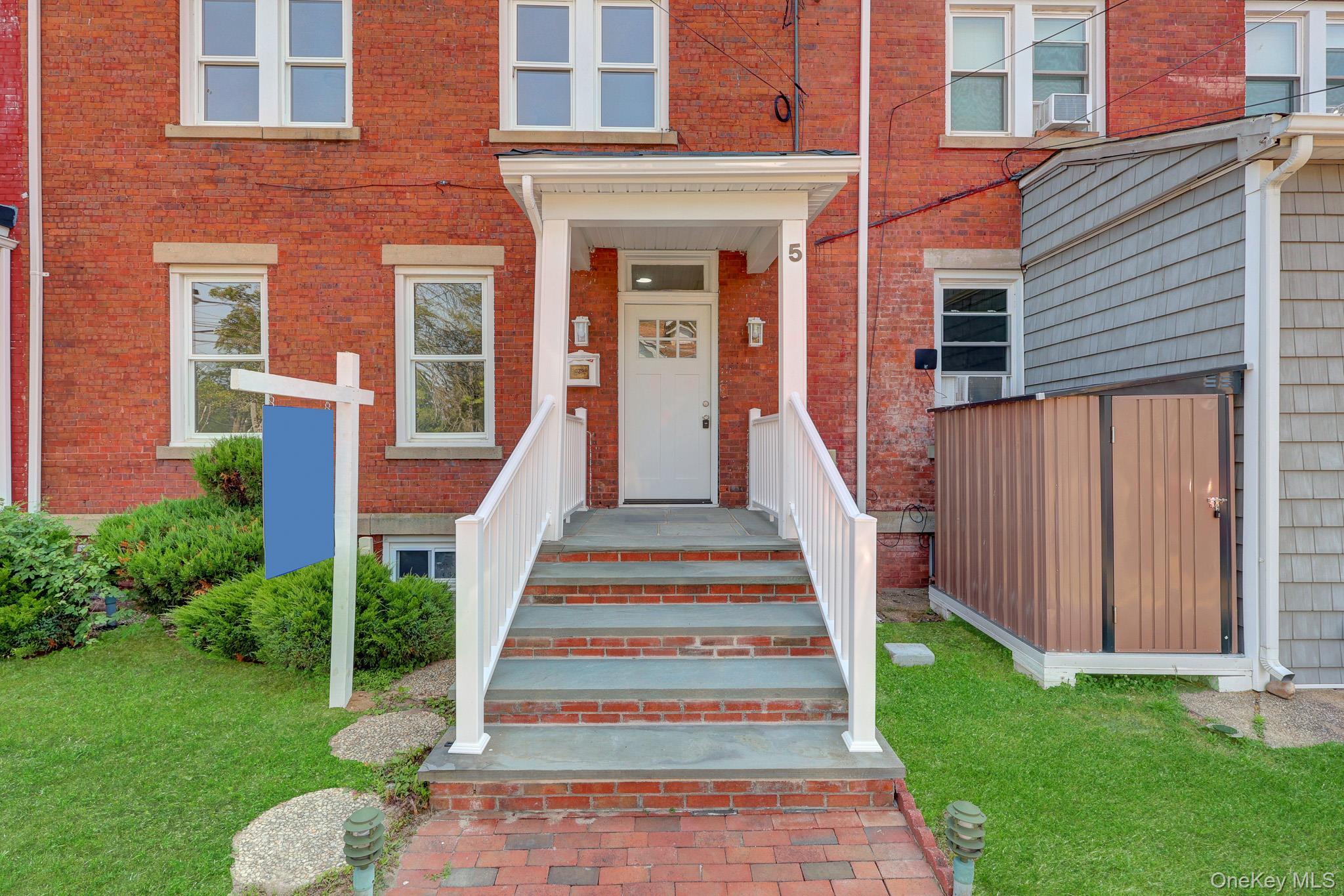 Single Family Columbia Street Nassau County, NY 11735, MLS-1019049-2