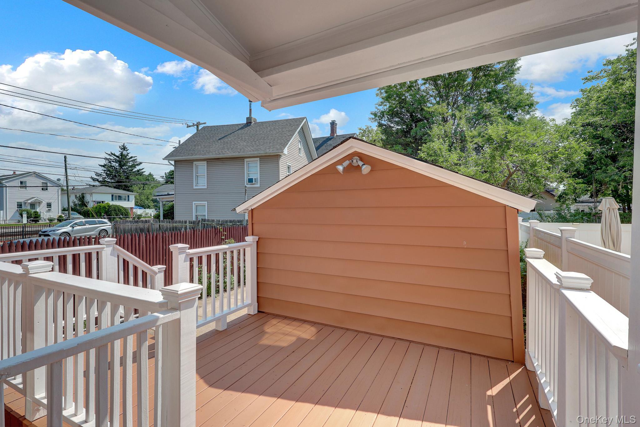 Single Family Columbia Street Nassau County, NY 11735, MLS-1019049-25