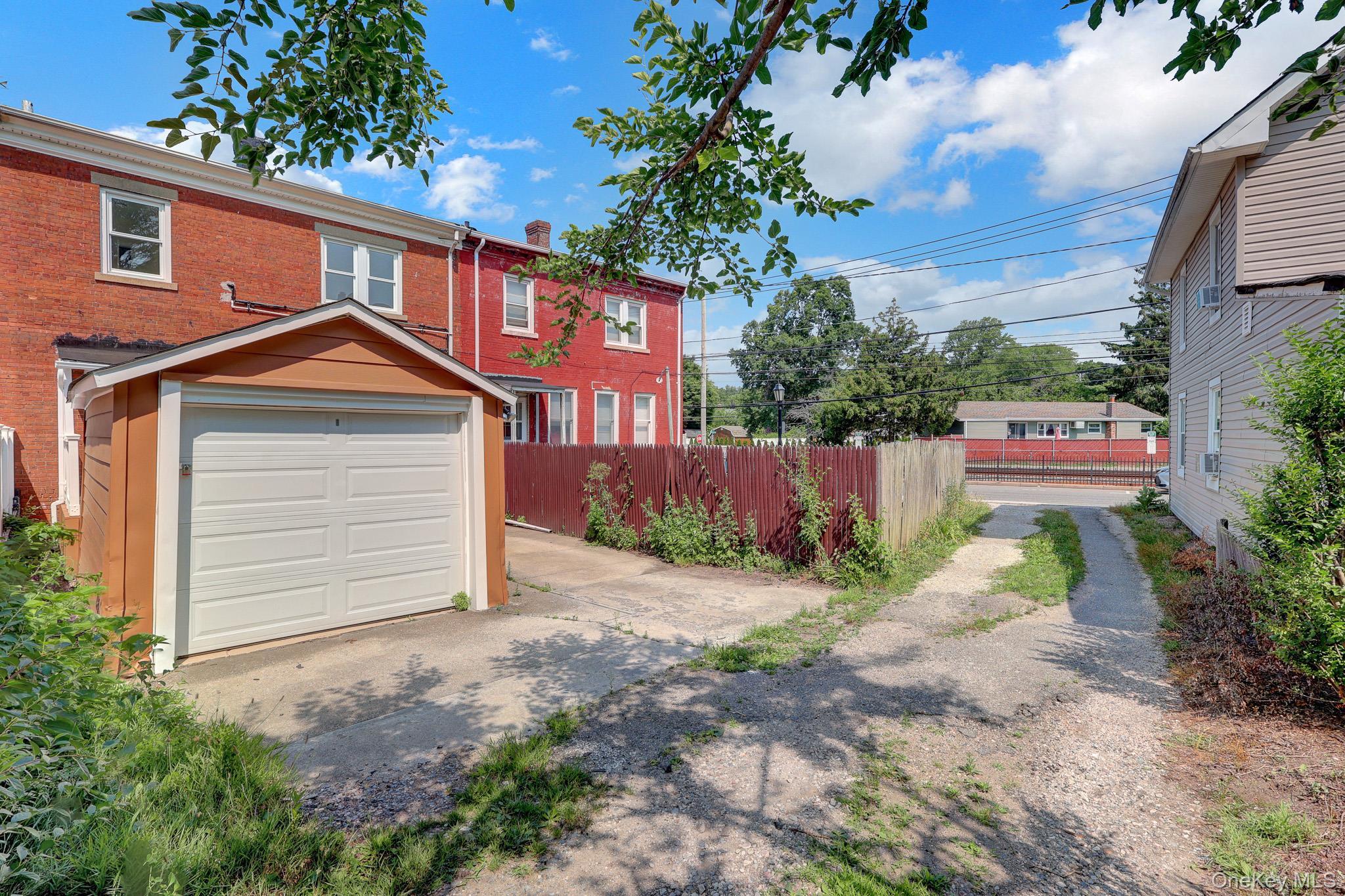 Single Family Columbia Street Nassau County, NY 11735, MLS-1019049-28