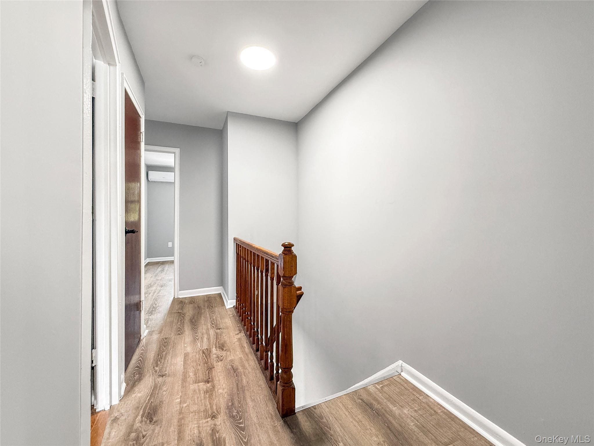 Single Family E 227th Street Bronx, NY 10466, MLS-1019076-17