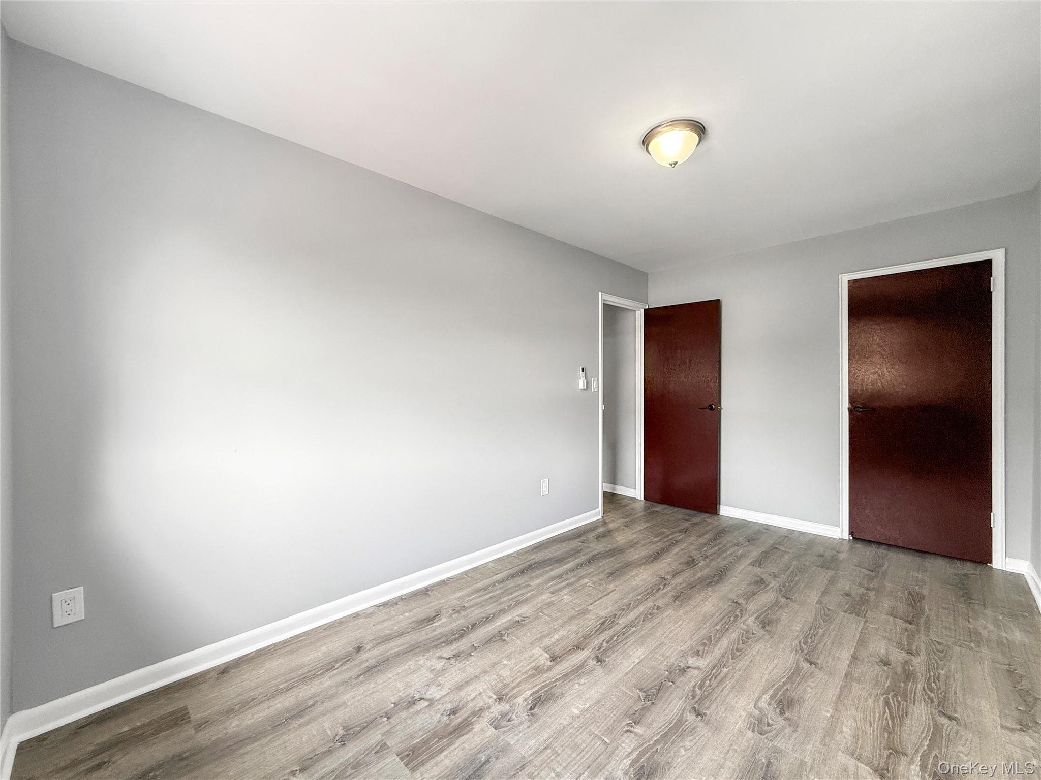 Single Family E 227th Street Bronx, NY 10466, MLS-1019076-35