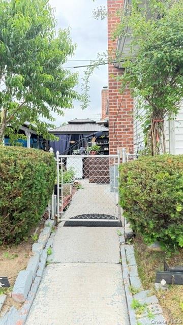 Single Family 131st Road Queens, NY 11422, MLS-1019098-15