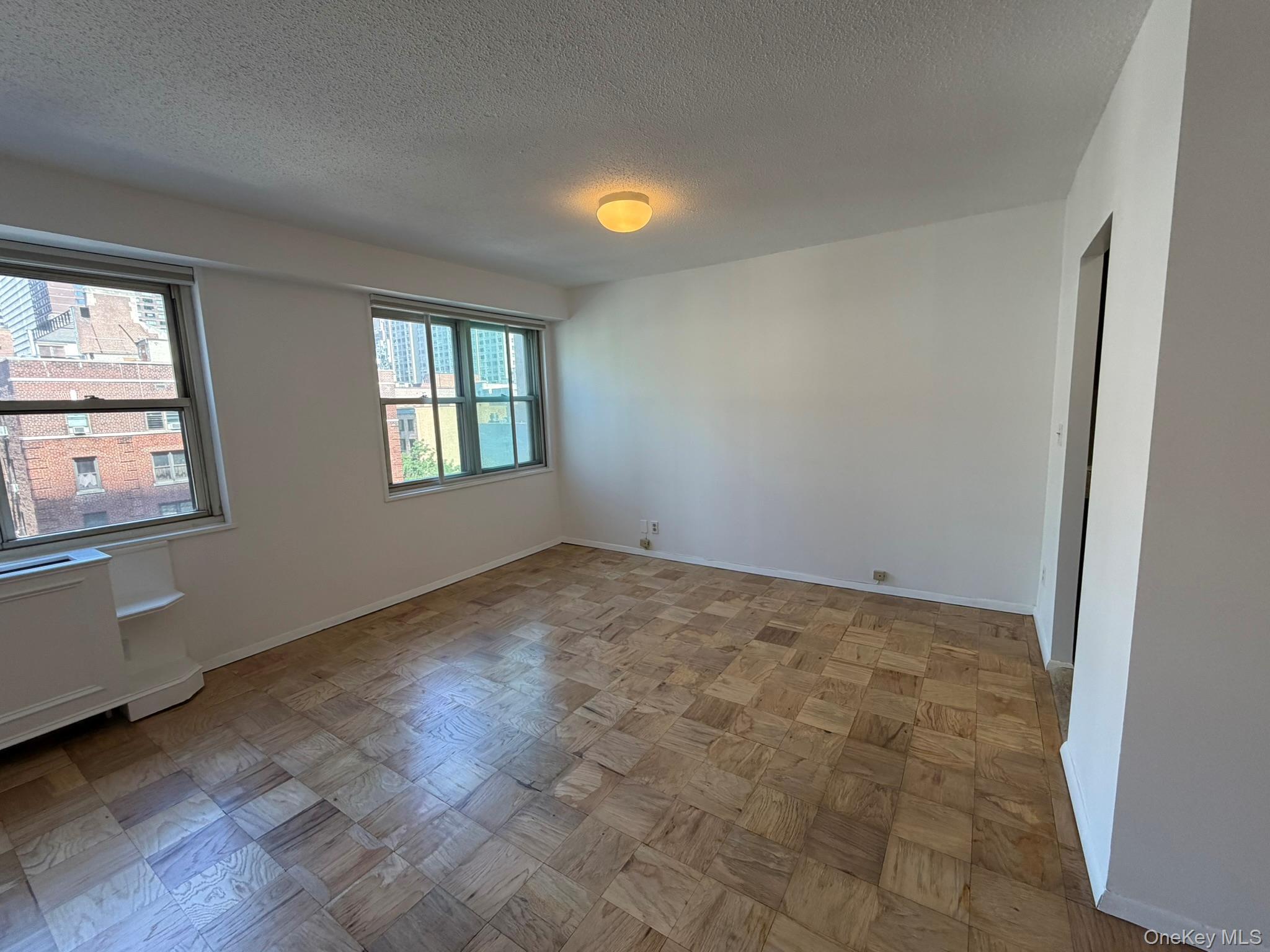 Apartment 54th  Manhattan, NY 10022, MLS-1019108-3
