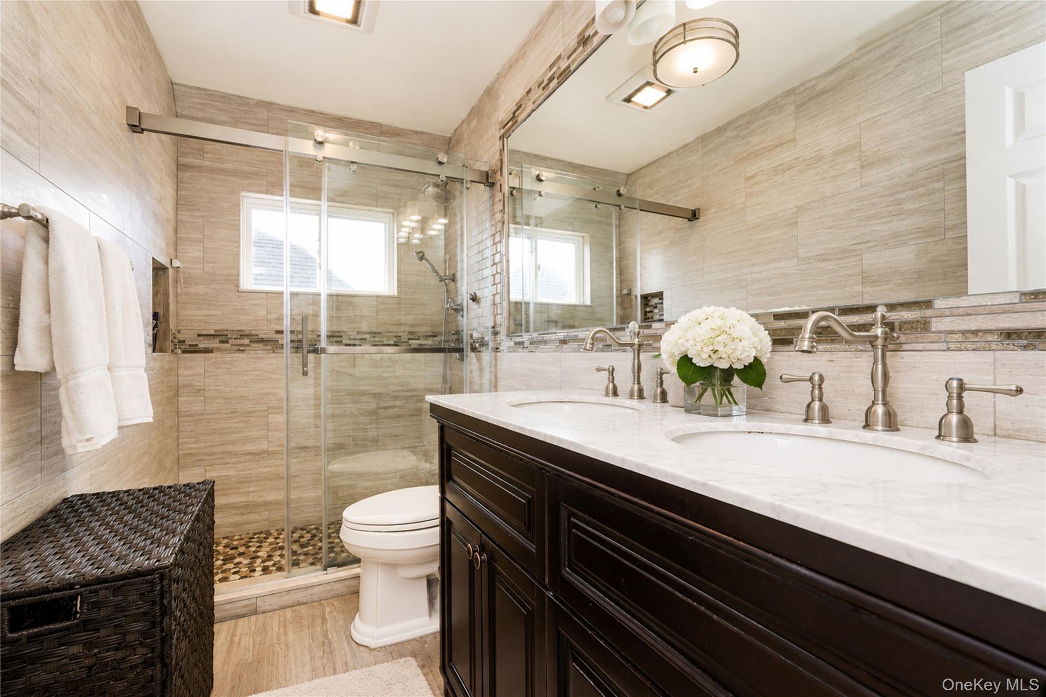 Single Family Putters Court  Staten Island, NY 10301, MLS-1019136-22