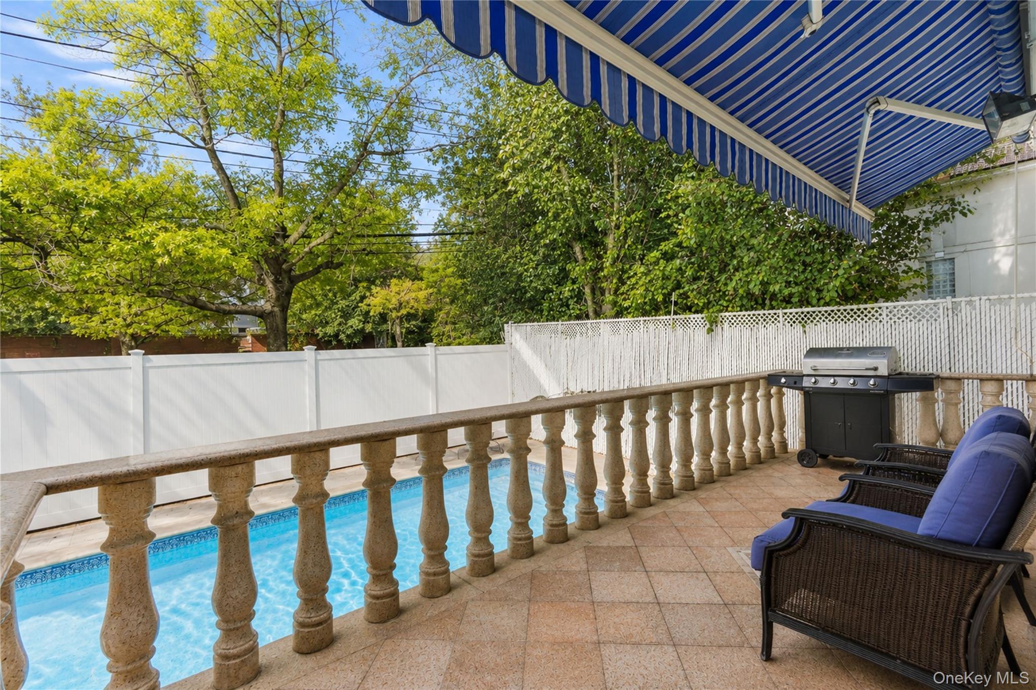 Single Family Putters Court  Staten Island, NY 10301, MLS-1019136-27