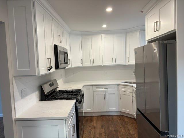 Single Family N Clinton Avenue  Suffolk County, NY 11757, MLS-1019140-5