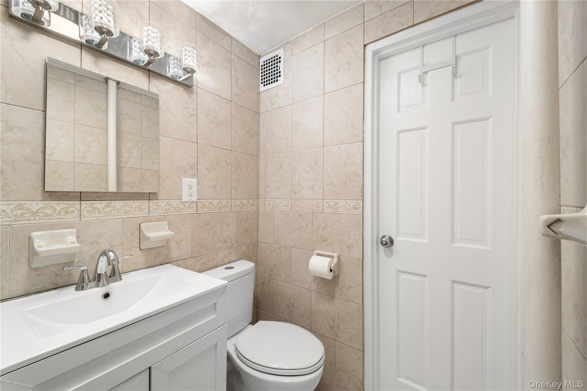 Coop E 35th Street  Manhattan, NY 10016, MLS-1019145-12