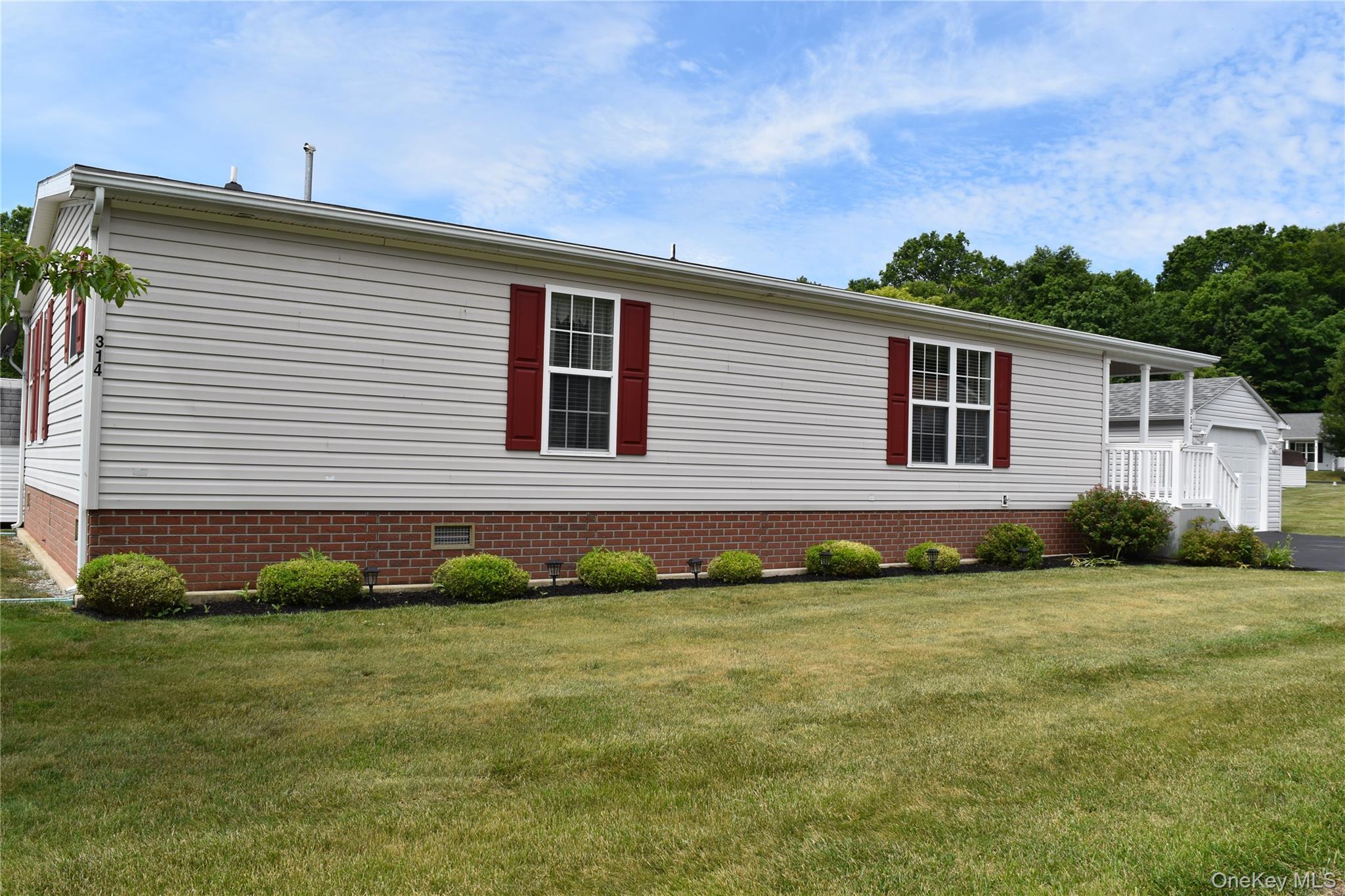 Single Family Brittany Terrace Orange County, NY 12575, MLS-1019147-6