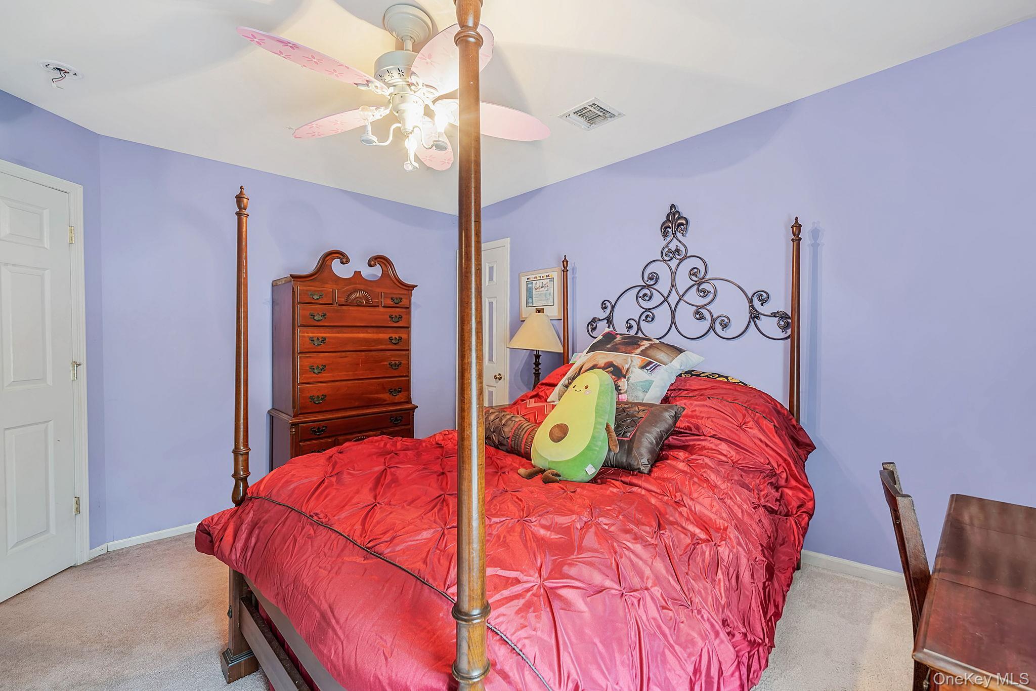 Single Family Holmes Avenue  Suffolk County, NY 11941, MLS-1019160-23