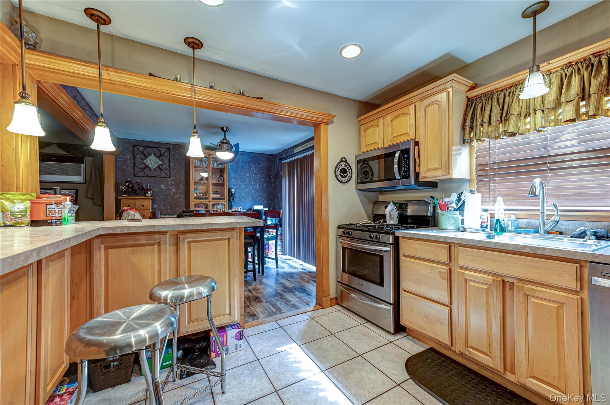 Single Family Berkshire Drive Suffolk County, NY 11784, MLS-1019225-11