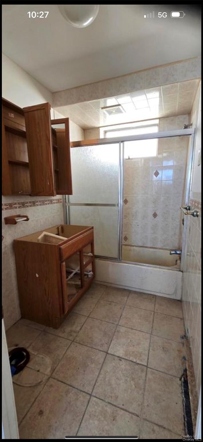 Single Family 164th Road  Queens, NY 11414, MLS-1019244-2