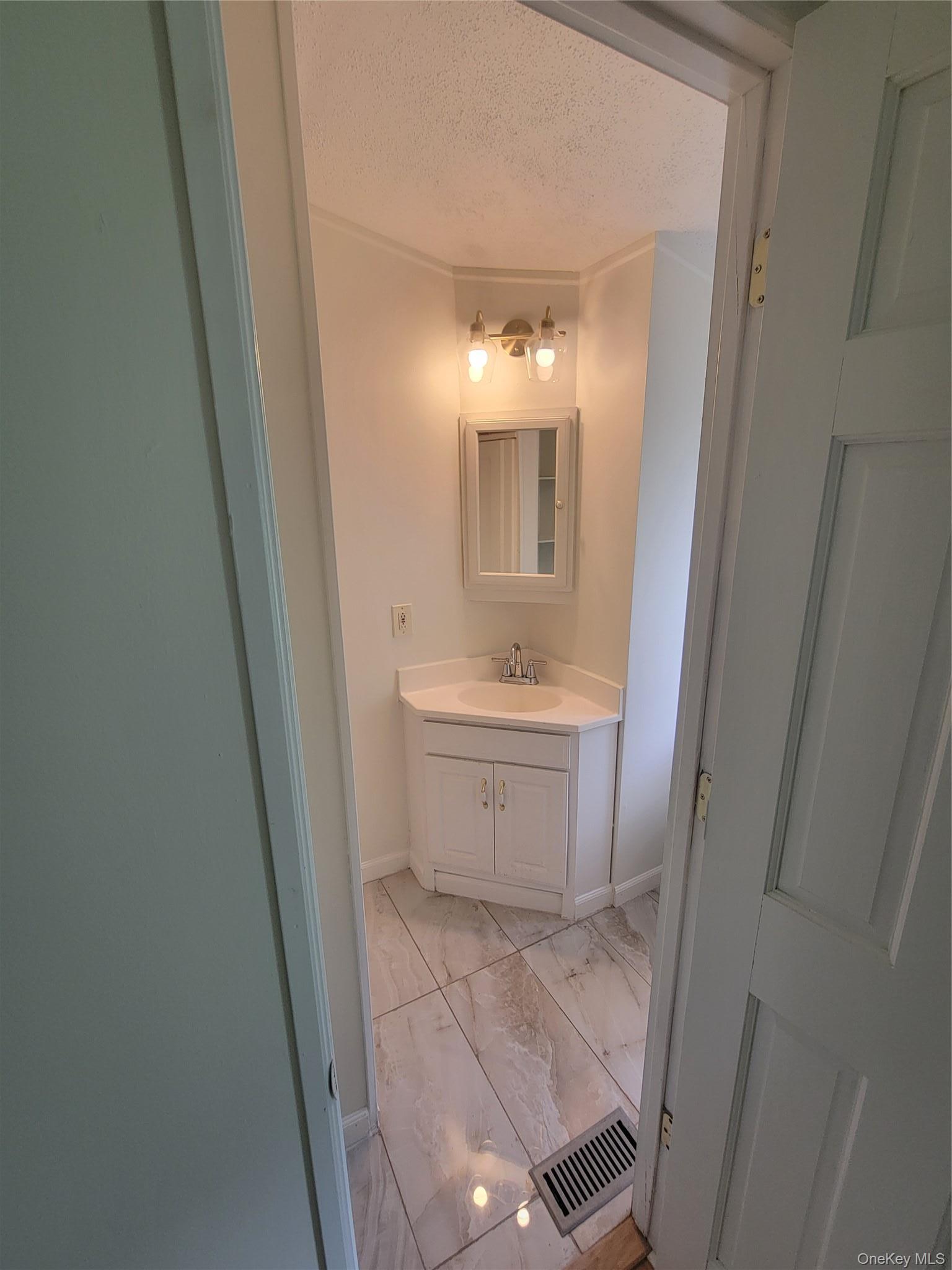 Single Family New Road  Ulster County, NY 12547, MLS-1019262-25