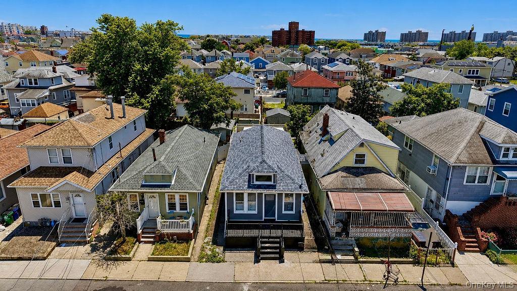 Single Family Elizabeth Avenue  Queens, NY 11692, MLS-1019279-17