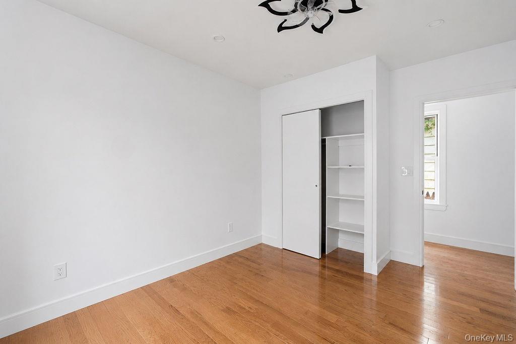 Single Family Elizabeth Avenue  Queens, NY 11692, MLS-1019279-8