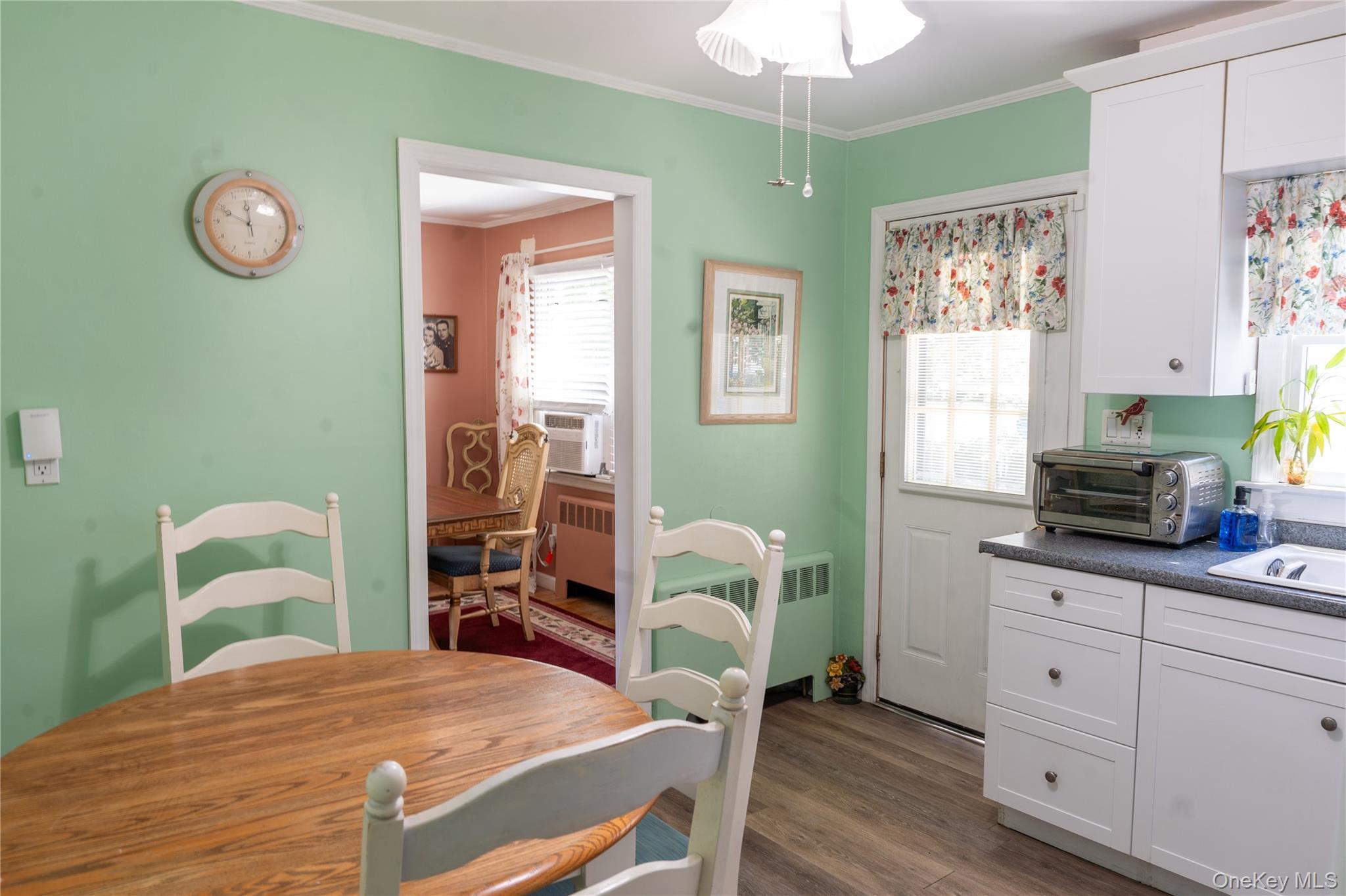 Single Family Suffolk Avenue Suffolk County, NY 11704, MLS-1019280-11