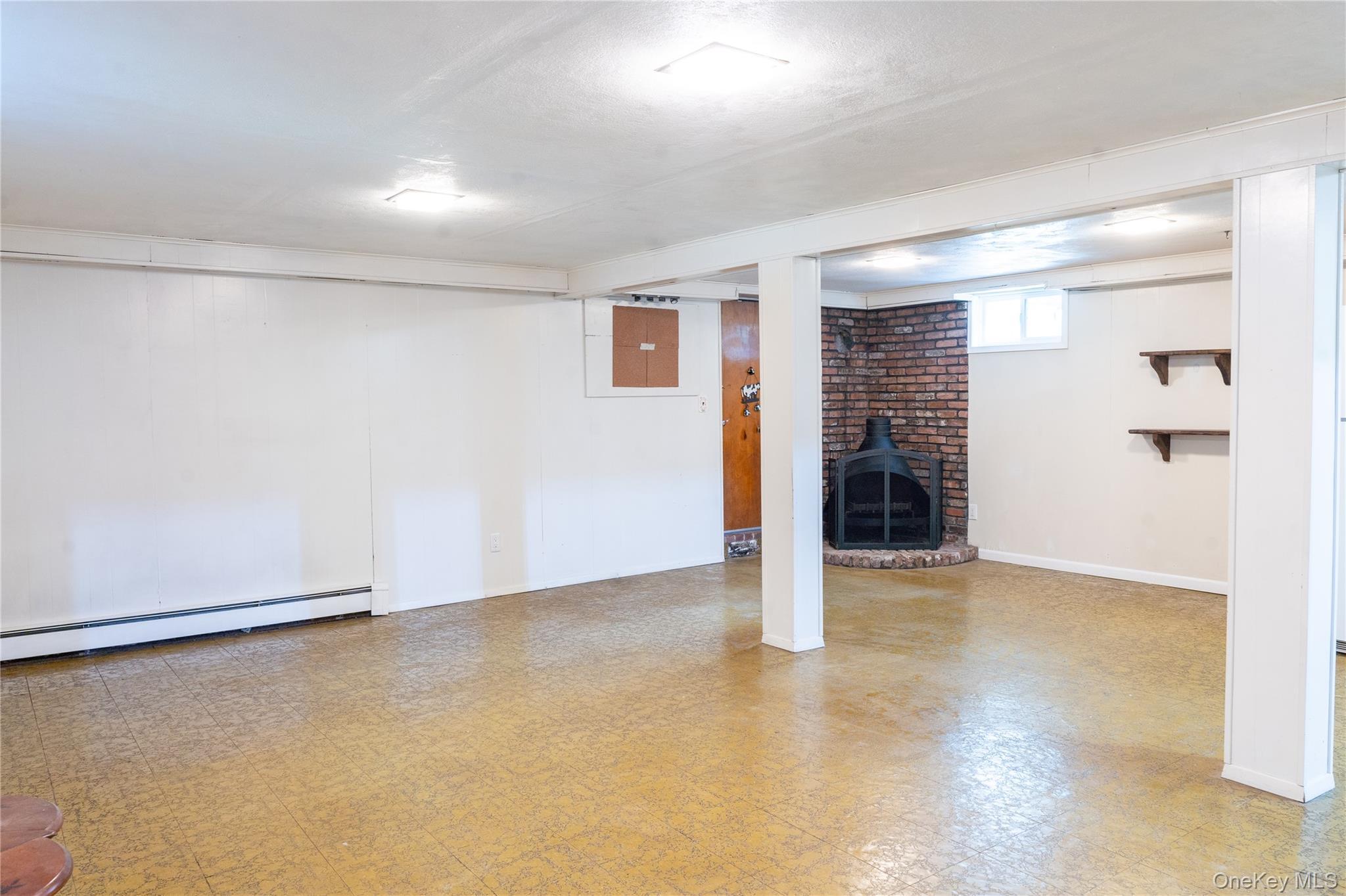Single Family Suffolk Avenue Suffolk County, NY 11704, MLS-1019280-23